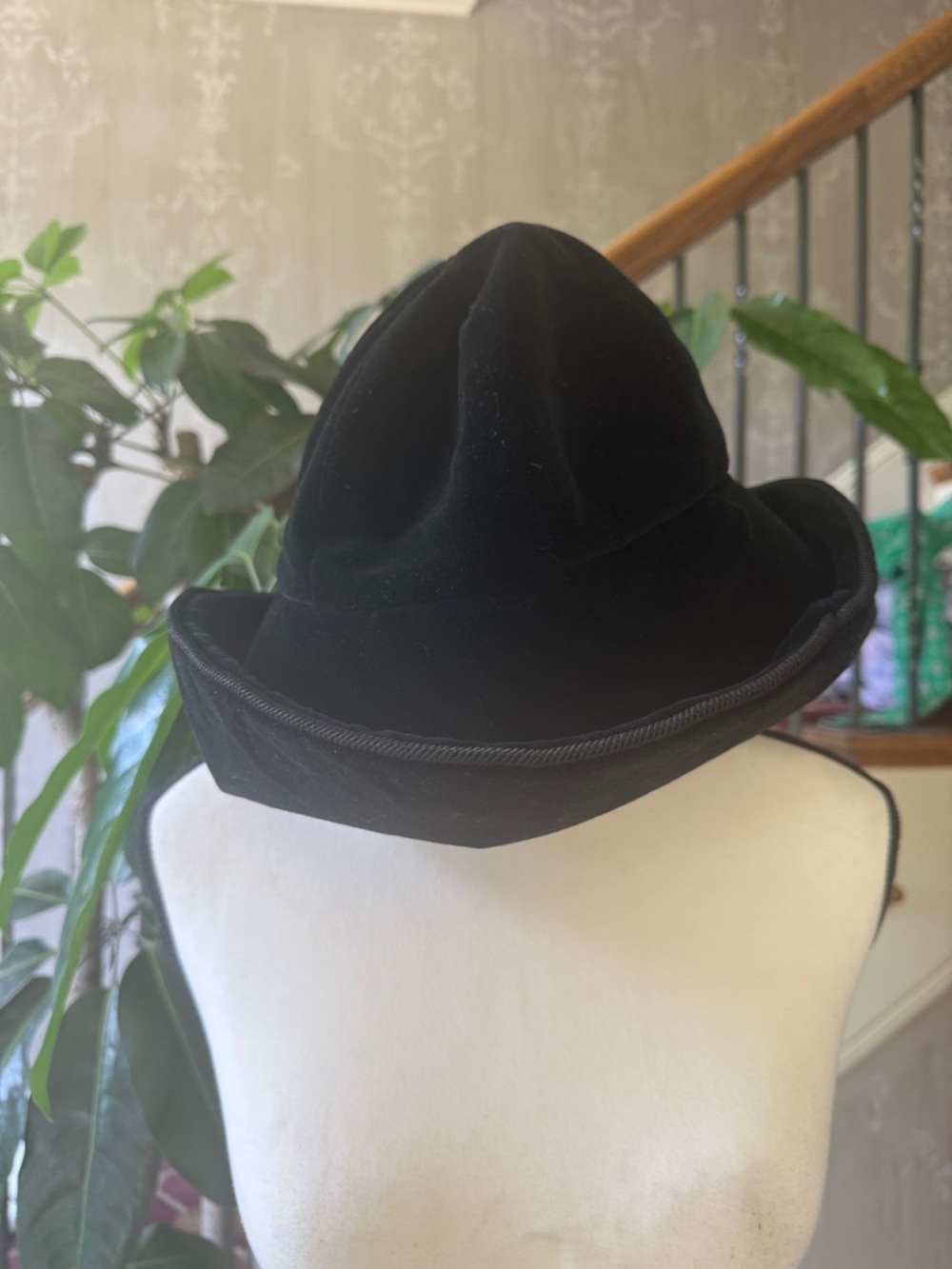 PATRICIA UNDERWOOD New York ladies felt black hat, excellent condition - Picture 8 of 8